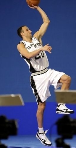 Manu Ginóbili is back after summer of rest, love