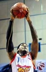 Former Laker Smush Parker thriving in Guangdong, China