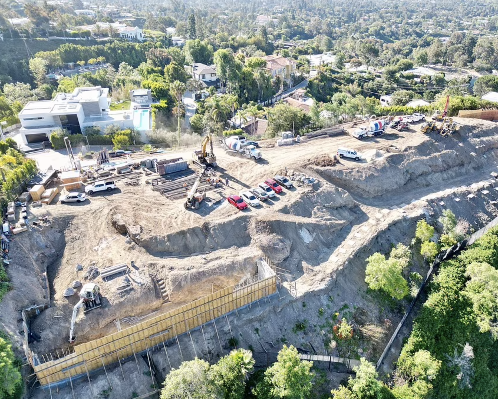 lebron-james-beverly-hills-house-construction-2023