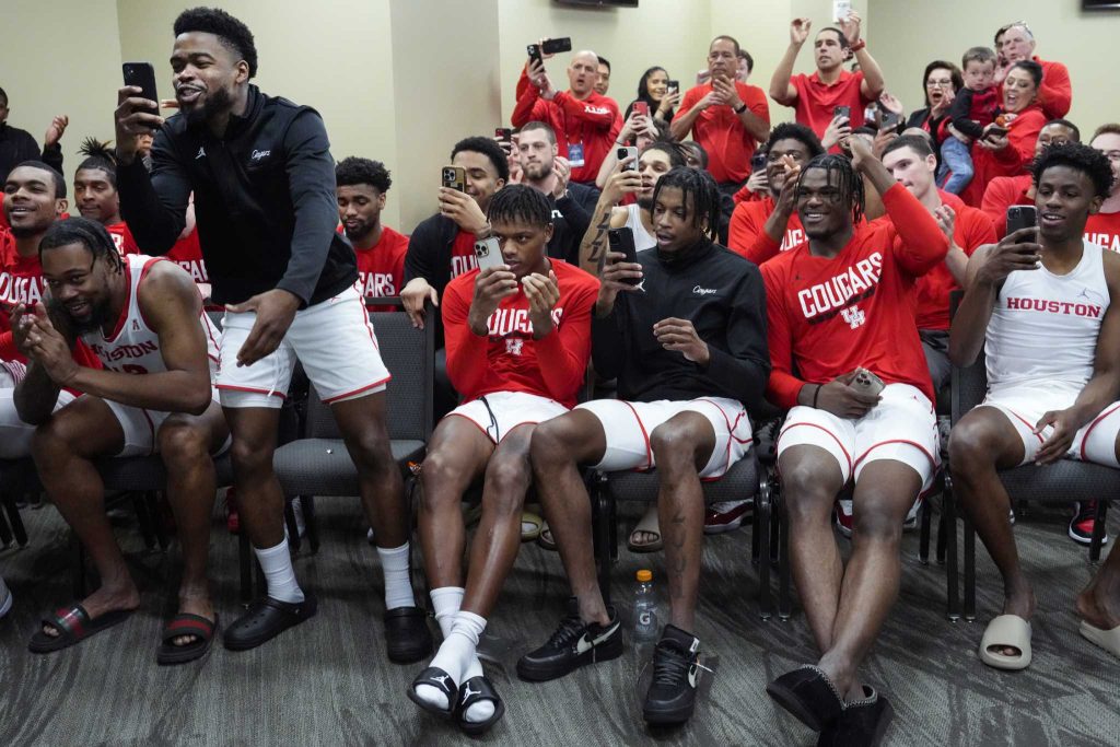 Empty, Printable March Madness Bracket for NCAA Tournament