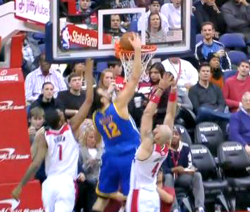 Steph Curry's Backboard Alley-Oop to Andrew Bogut