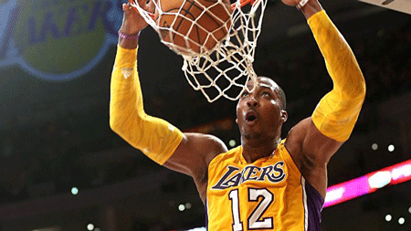 Dwight Howard Makes Lakers Debut